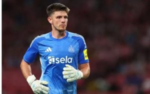 Bản lĩnh kiên cường của Nick Pope trong khung thành đội bóng