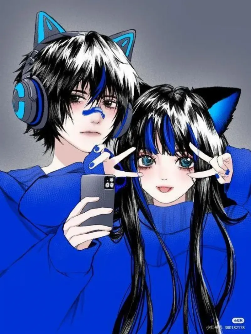 Hai nhân vật anime, một nam một nữ, được cắt đôi để làm avatar riêng biệt nhưng tạo thành một cặp đôi khi ghép lại.