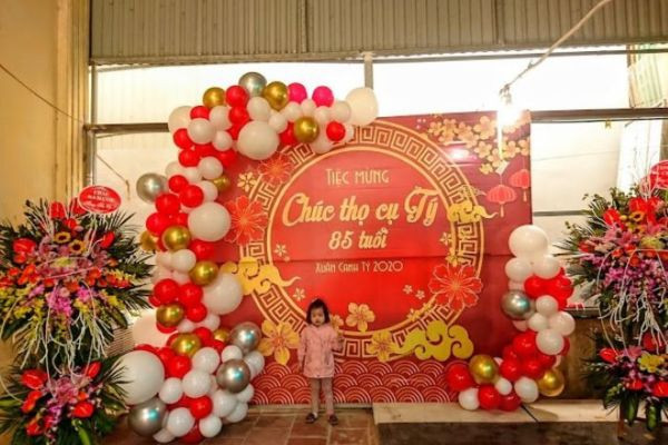 Mẫu backdrop lễ mừng thọ 90 tuổi