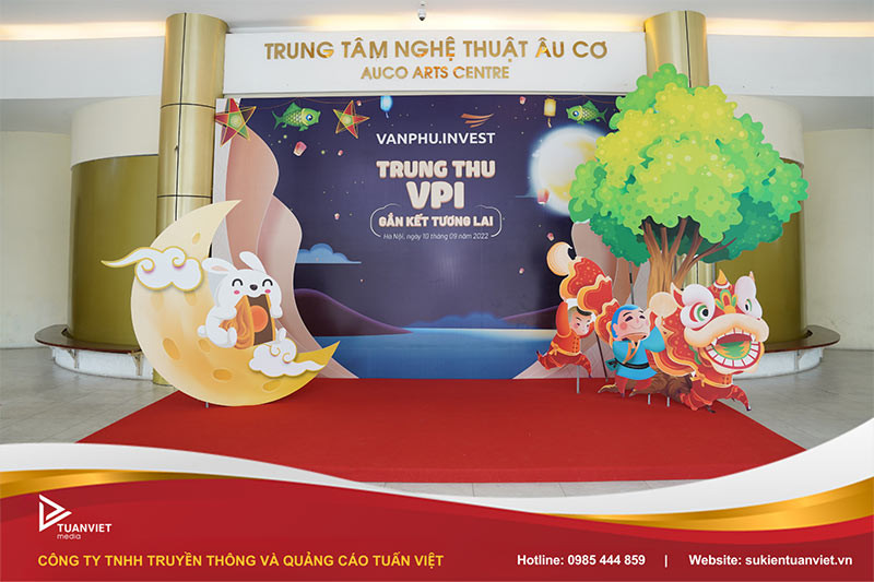 Phông check in do Tuấn Việt thực hiện tại sự kiện Trung Thu VPI