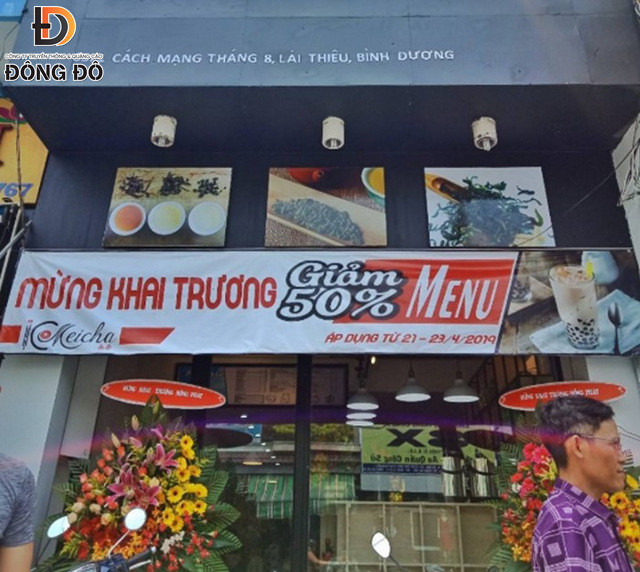 Mẫu bandroll khai trương trà sữa theo phong cách quán