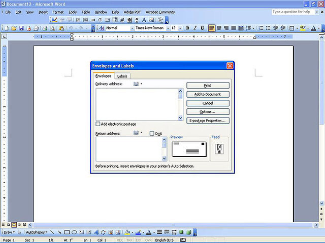 Cửa sổ Envelopes and Labels trong Word
