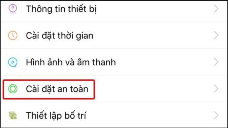 Trong giao diện của ứng dụng, bạn chọn vào mục Cài đặt > Cài đặt an toàn