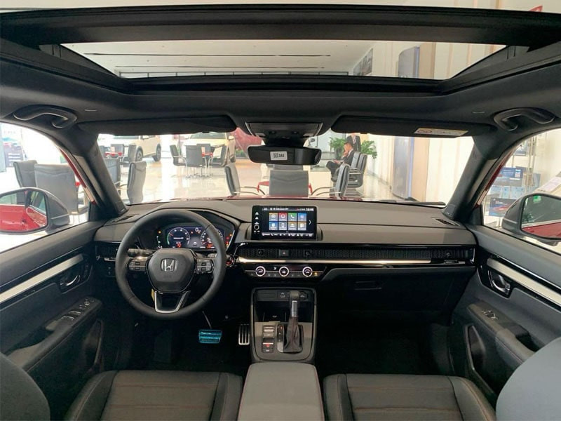 Khoang lái hiện đại và rộng rãi của Honda CR-V Hybrid 2024