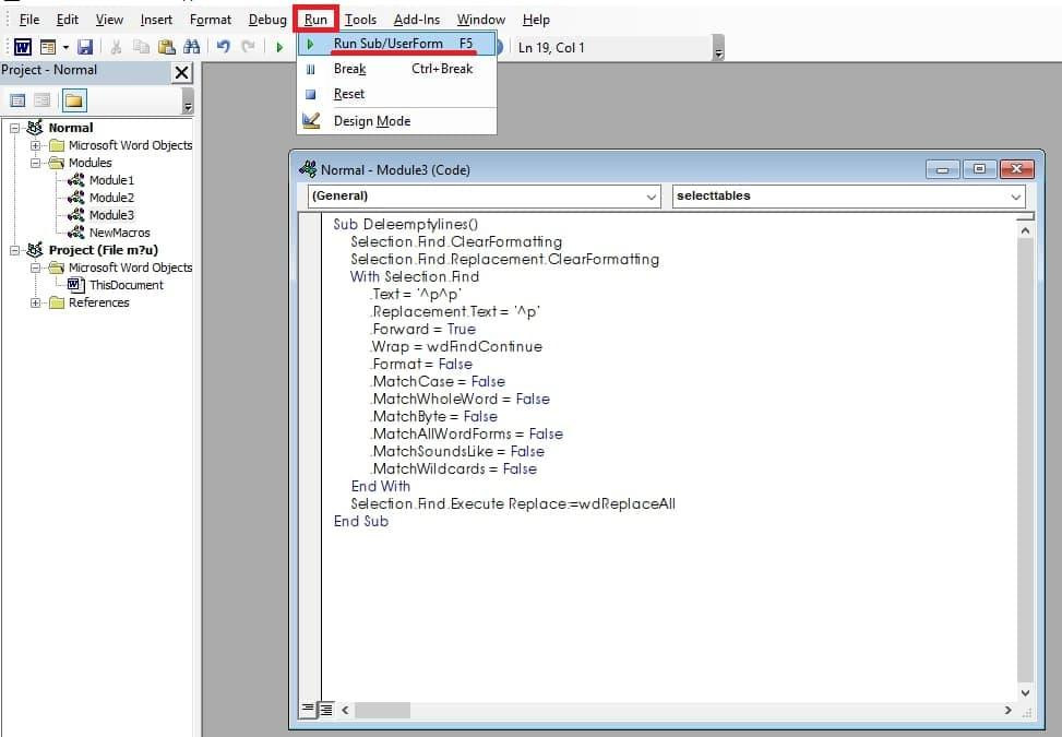 Giao diện cửa sổ VBA trong Word với đoạn mã xóa dòng trống được chèn vào module