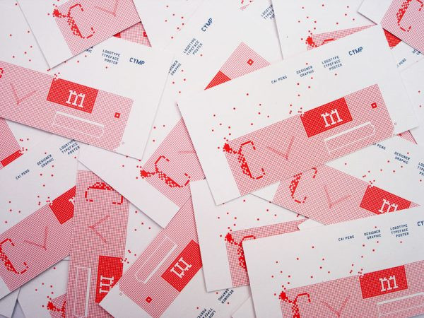 Hình ảnh minh họa name card với các thiết kế đa dạng, thể hiện tính ứng dụng rộng rãi của kích thước chuẩn