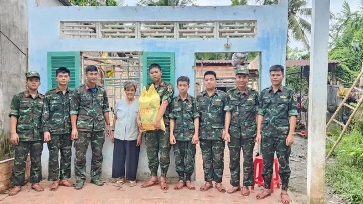 Sưu tập hình ảnh chú bộ đội đẹp và ý nghĩa cho trẻ