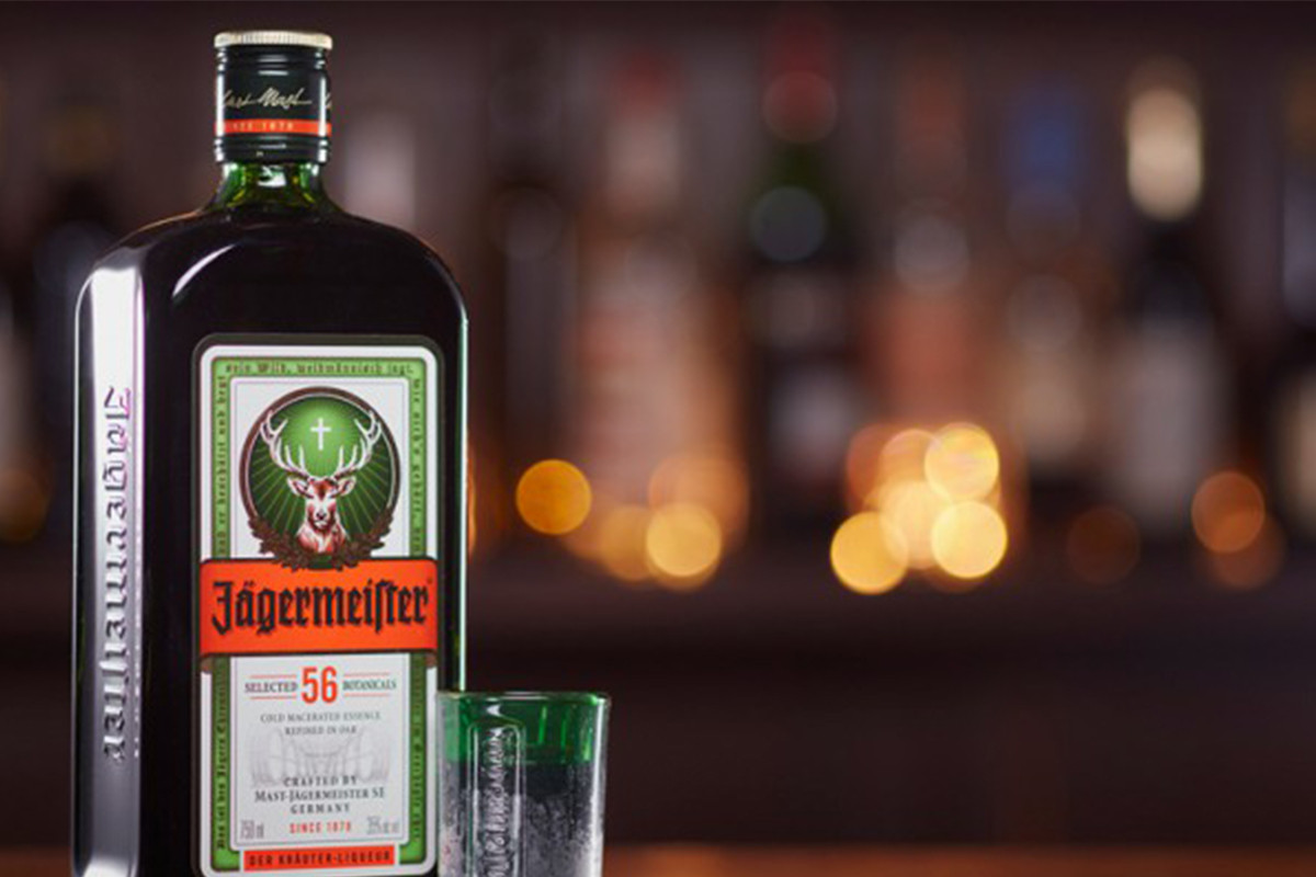 Jagermeister (rượu ly pha)