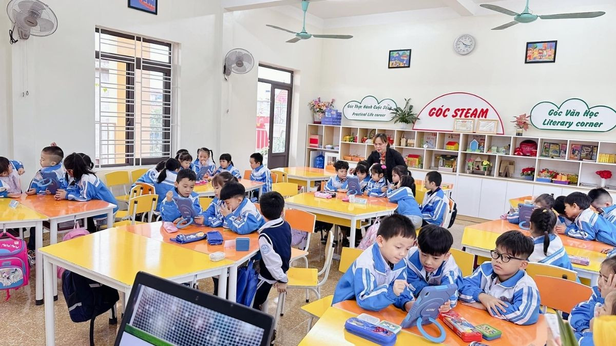 Mô hình trang trí lớp học tiểu học