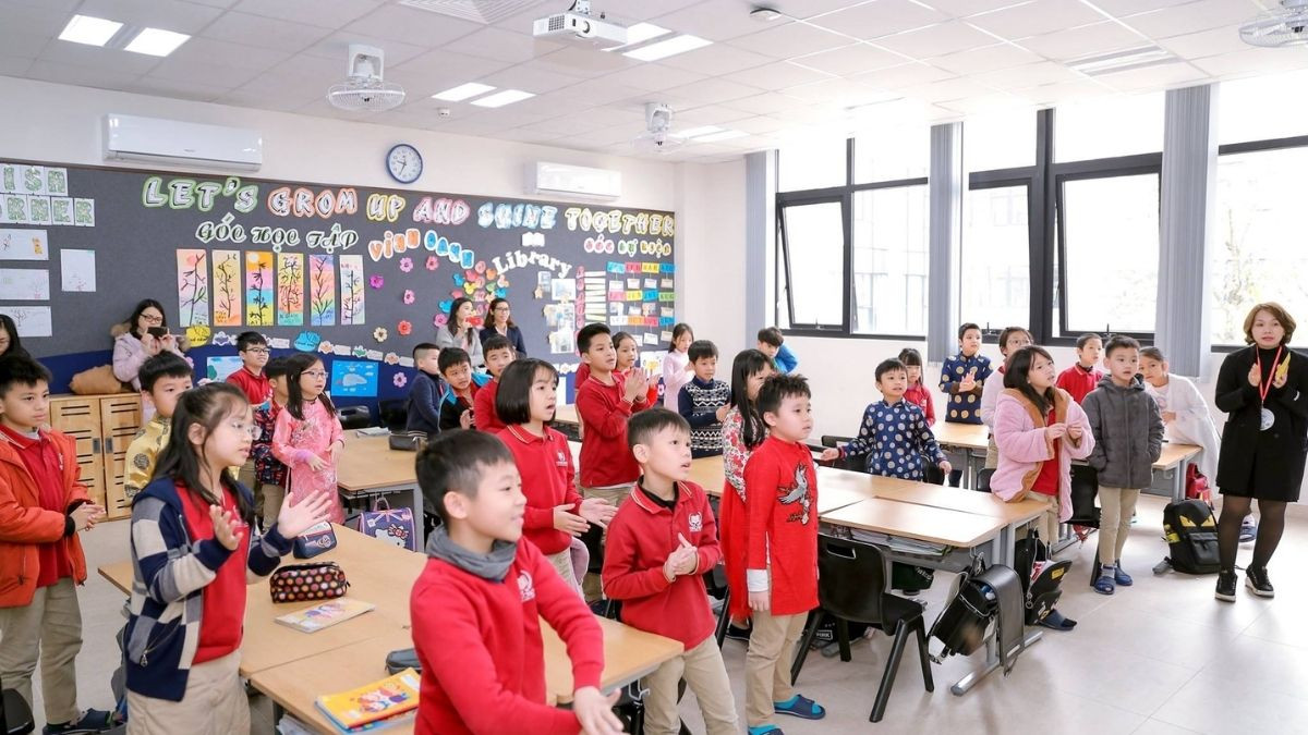 Trang trí lớp học hạnh phúc ở tiểu học