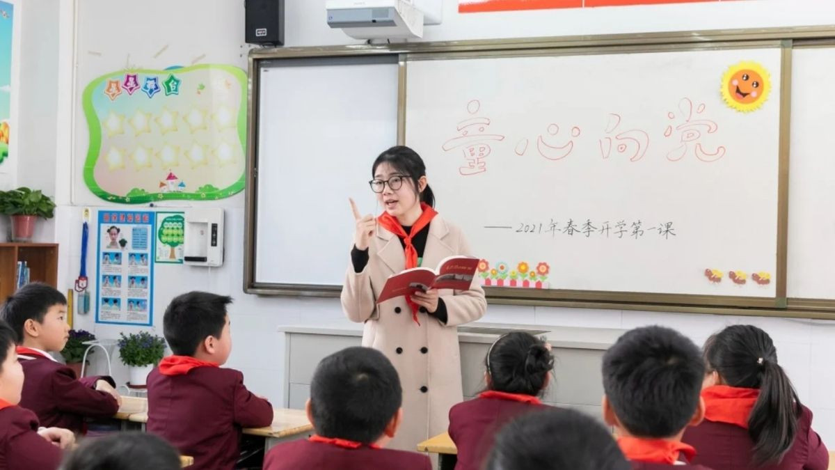 Lớp 5 trang trí không gian học đẹp